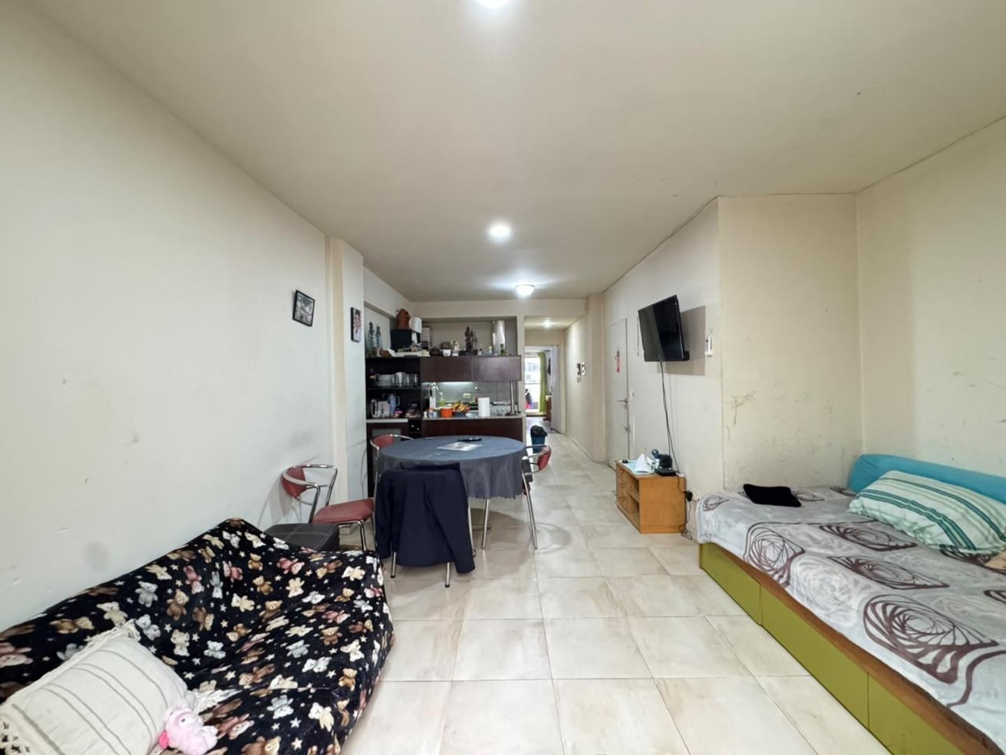 Foto de Amplio 2 ambientes con Balcón y Patio, imagen 3