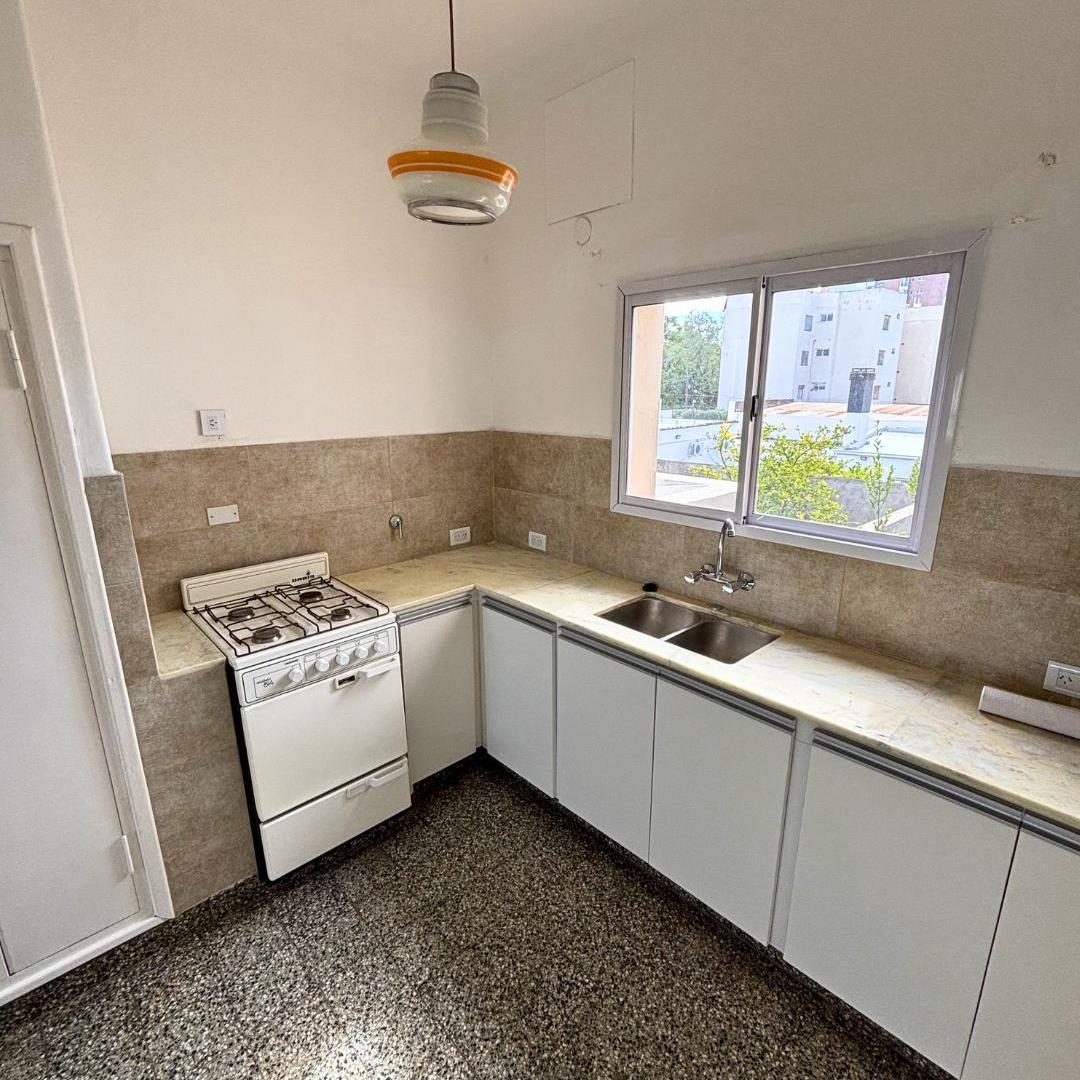 Foto de CASA DE ALTOS en ALQUILER ️En calle PANAMA 1177, imagen 4