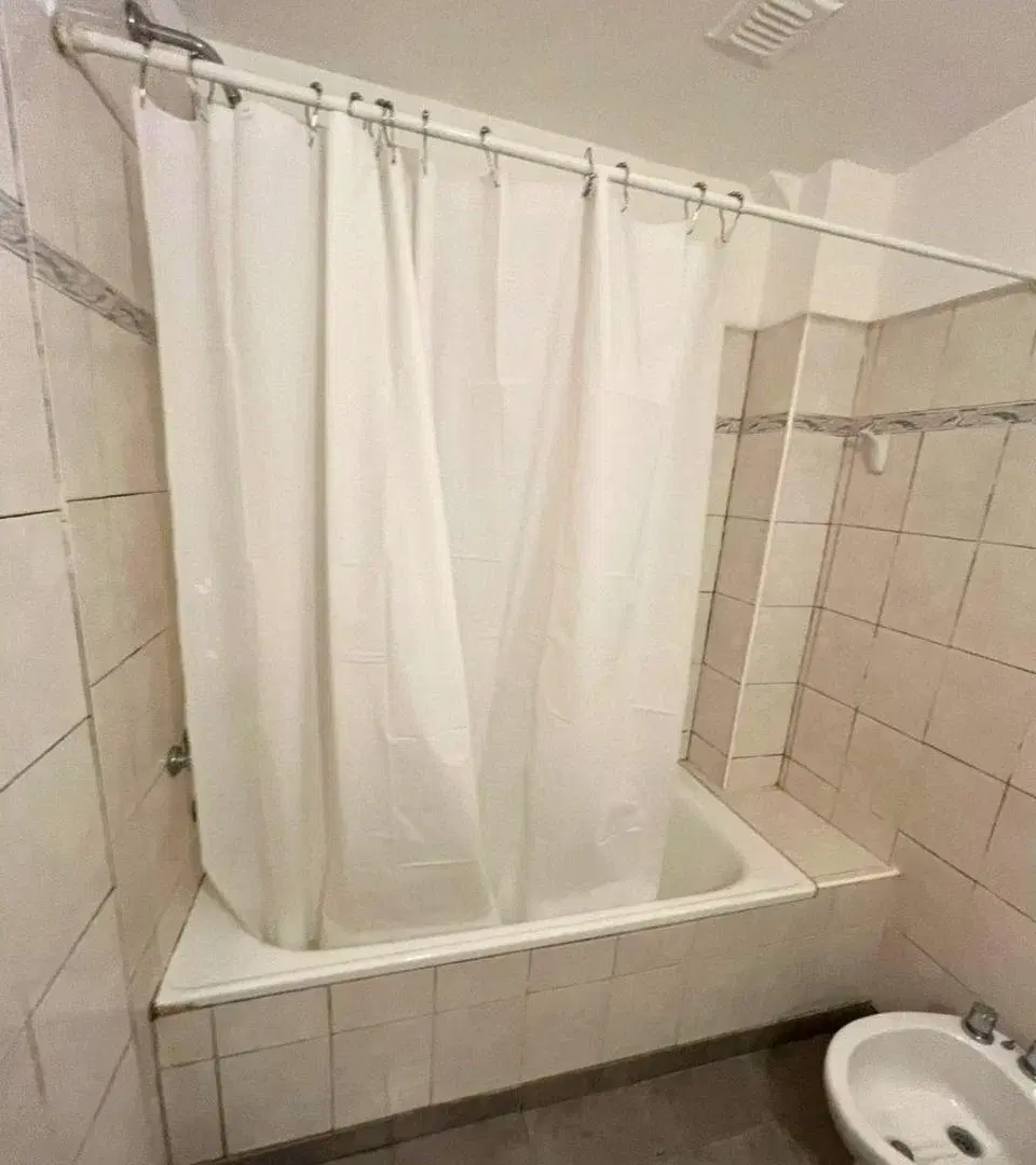 Depto en alquiler — ubicada en calle YRIGOYEN 357/6 3
