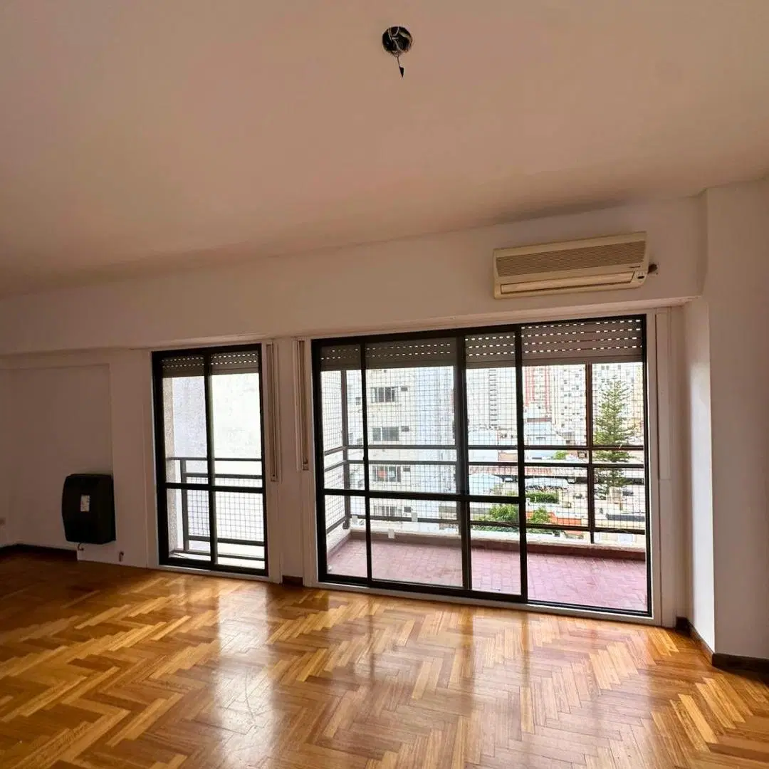 Departamento en alquiler — ubicado en calle RONDEAU 76 3
