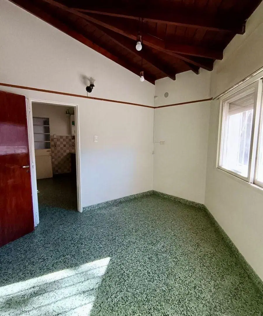 Casa en alquiler! En calle cordoba 349 4