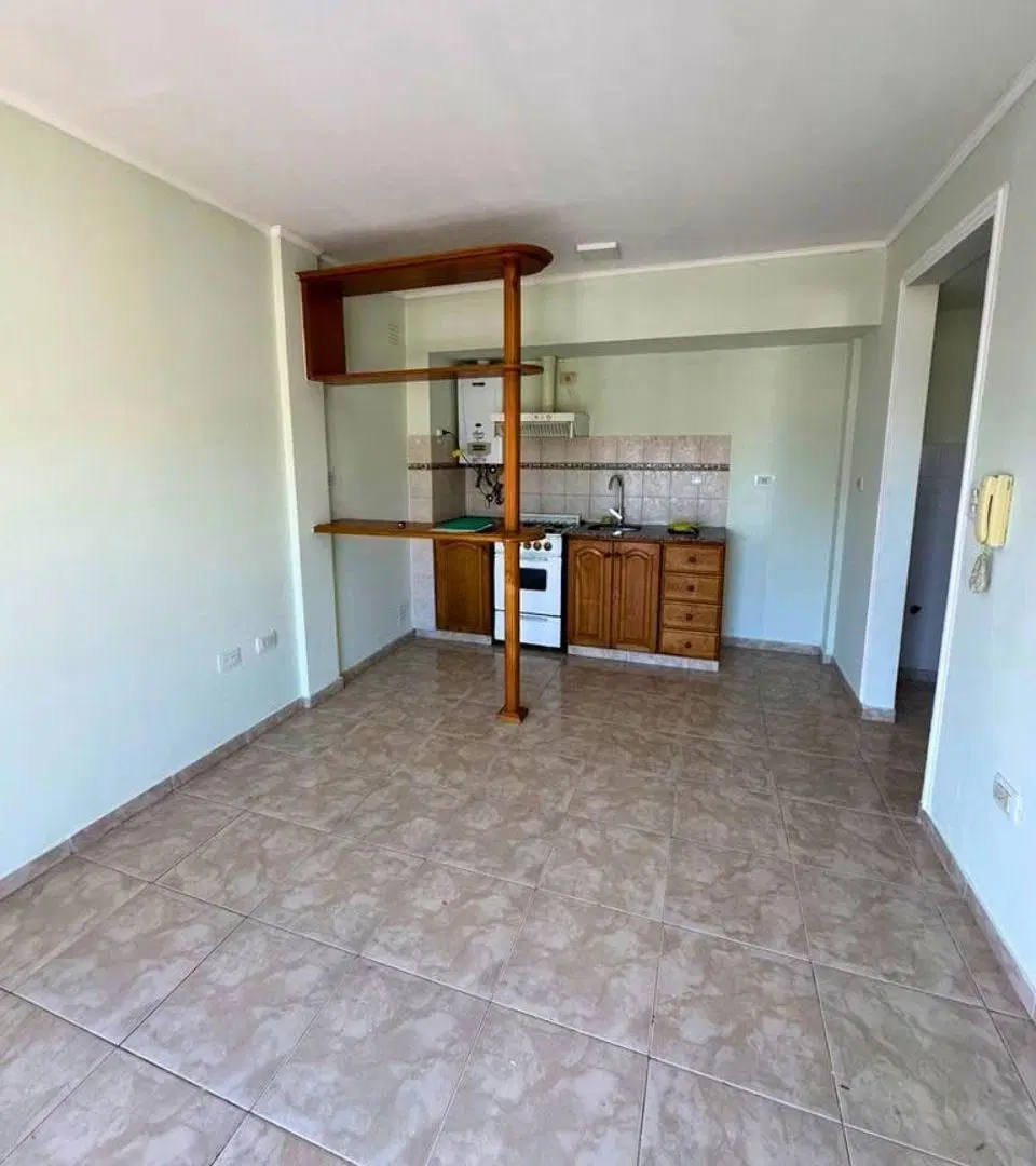 Departamento en alquiler — ubicado en calle ZAPIOLA 1083 1