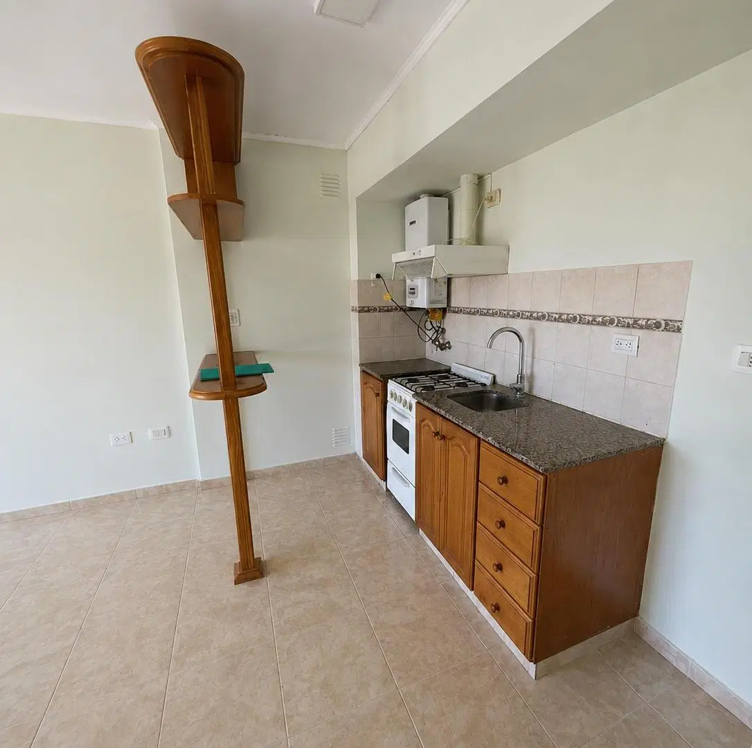 Departamento en alquiler — ubicado en calle ZAPIOLA 1083 3