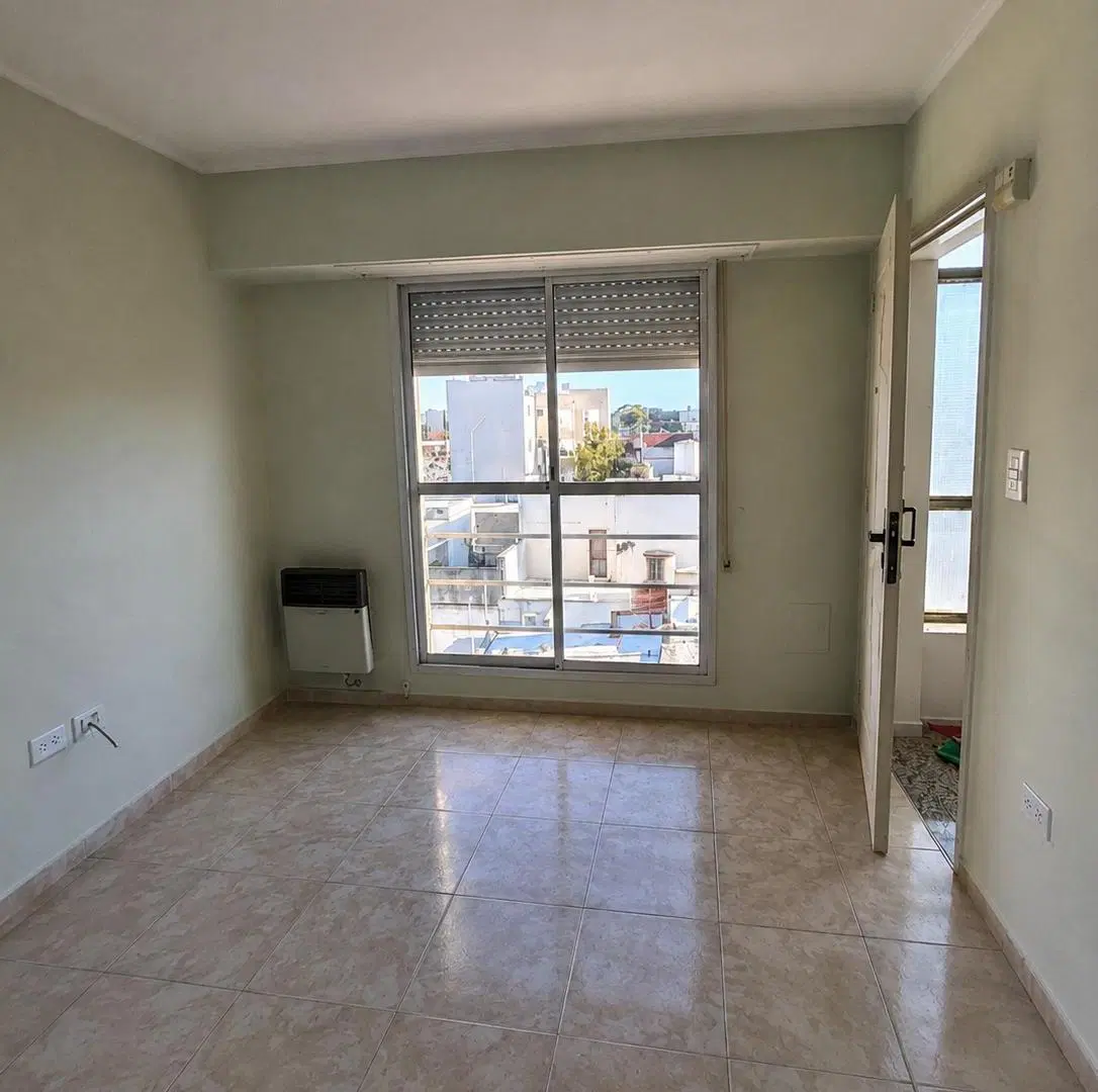 Departamento en alquiler — ubicado en calle ZAPIOLA 1083 5