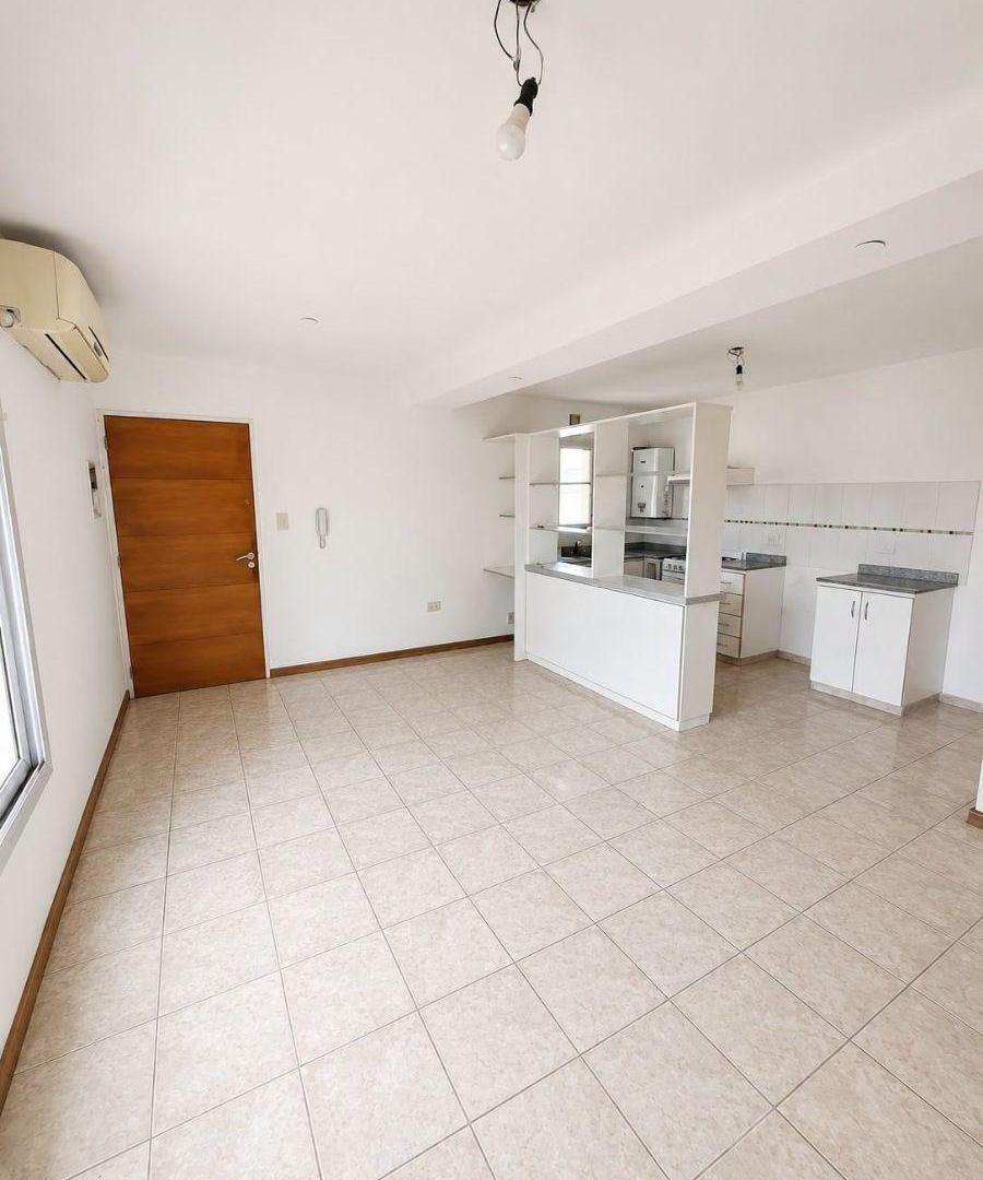 Foto de Departamento en alquiler — ubicado en calle D´orbigny 247, imagen 3