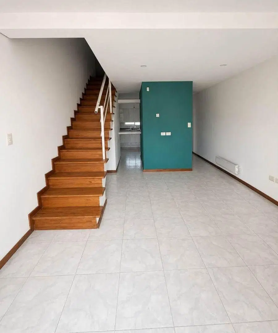 Duplex en alquiler! En calle EL BOYERO 1323 2
