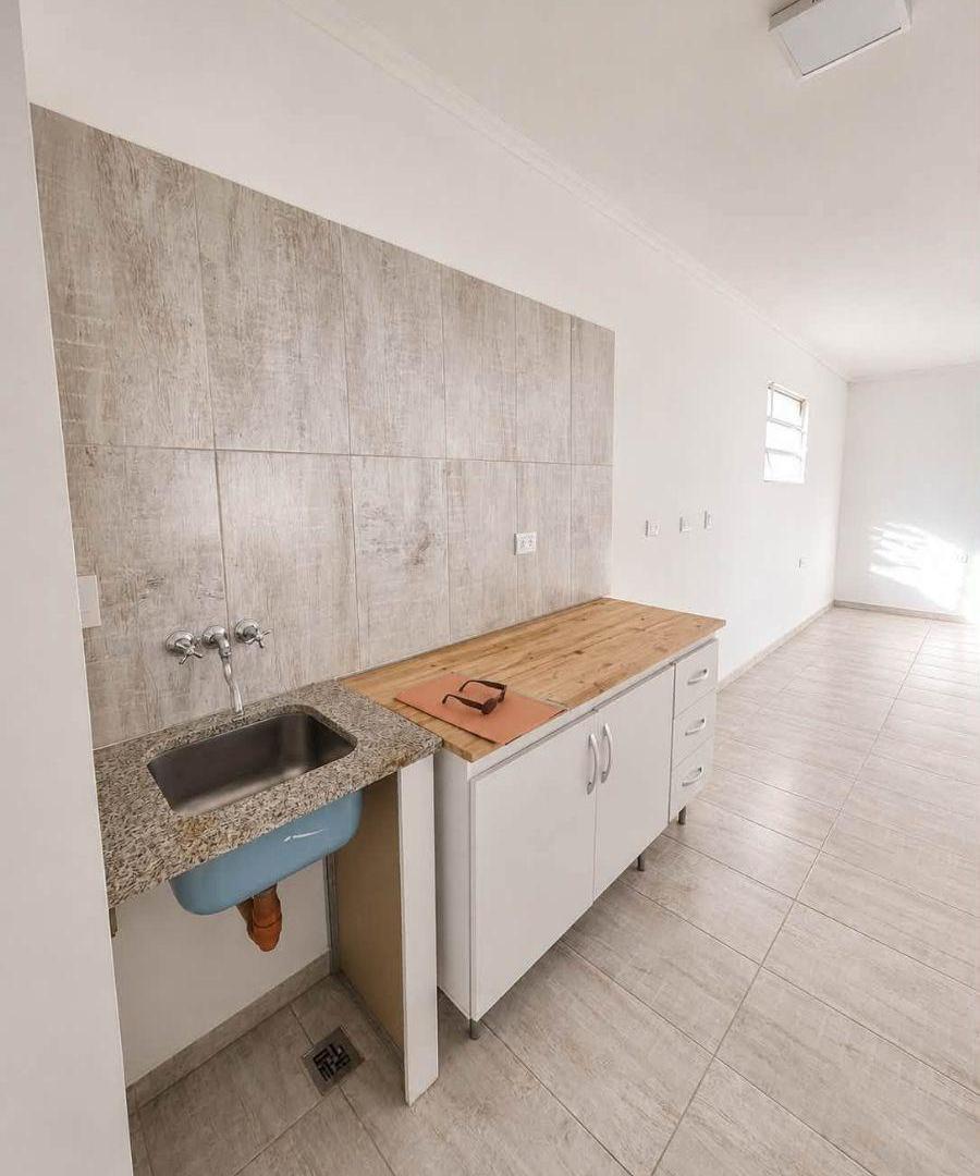 Foto de Local comercial en alquiler — ubicado en calle Zelarrayán 3549, imagen 1