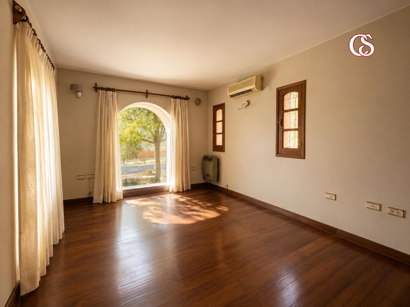 Foto de Casa en Alquiler Grand Bourg Salta, imagen 4