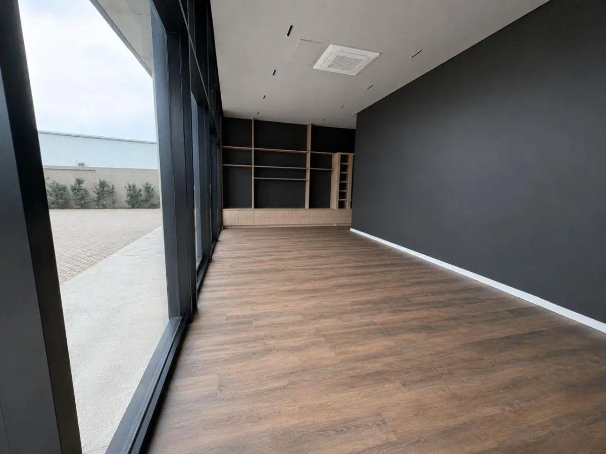Local comercial en alquiler - 53m2 en Palmas Park 3