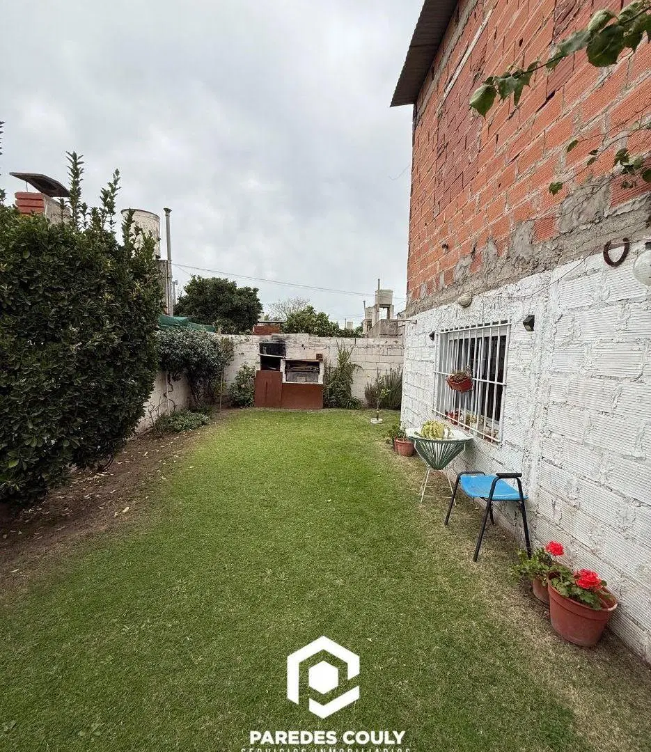 CASA EN VENTA – FALCÓN 1900 8