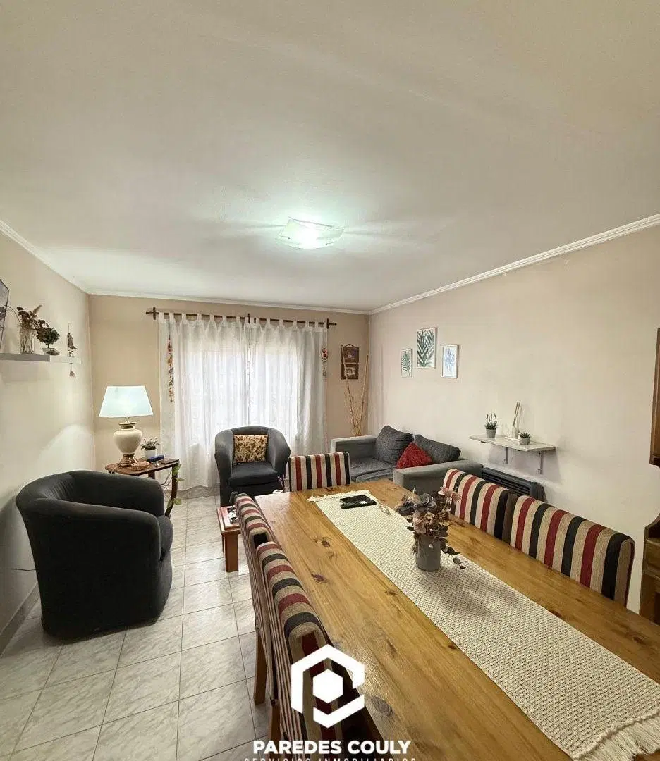 CASA EN VENTA – FALCÓN 1900 3