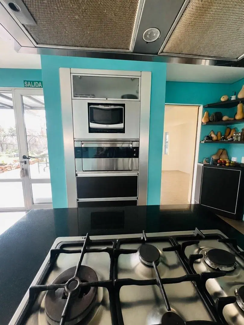 Casa Chalet  en Venta en Talar del Lago 1, General Pacheco, Tigre 2