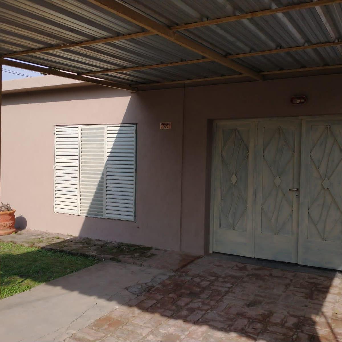 Casa en Venta con Amplio Parque en Jonte 956, Marcos Paz 4