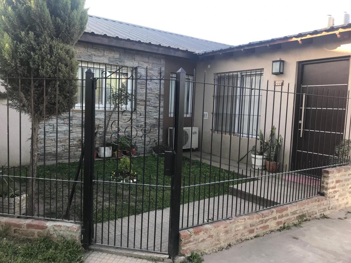 Excelente Casa en Venta en El Centro de Marcos Paz 5