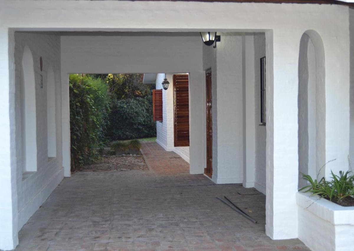 Excelente Casa en Venta en El Centro de Marcos Paz Apta Crédito Hipotecario 3