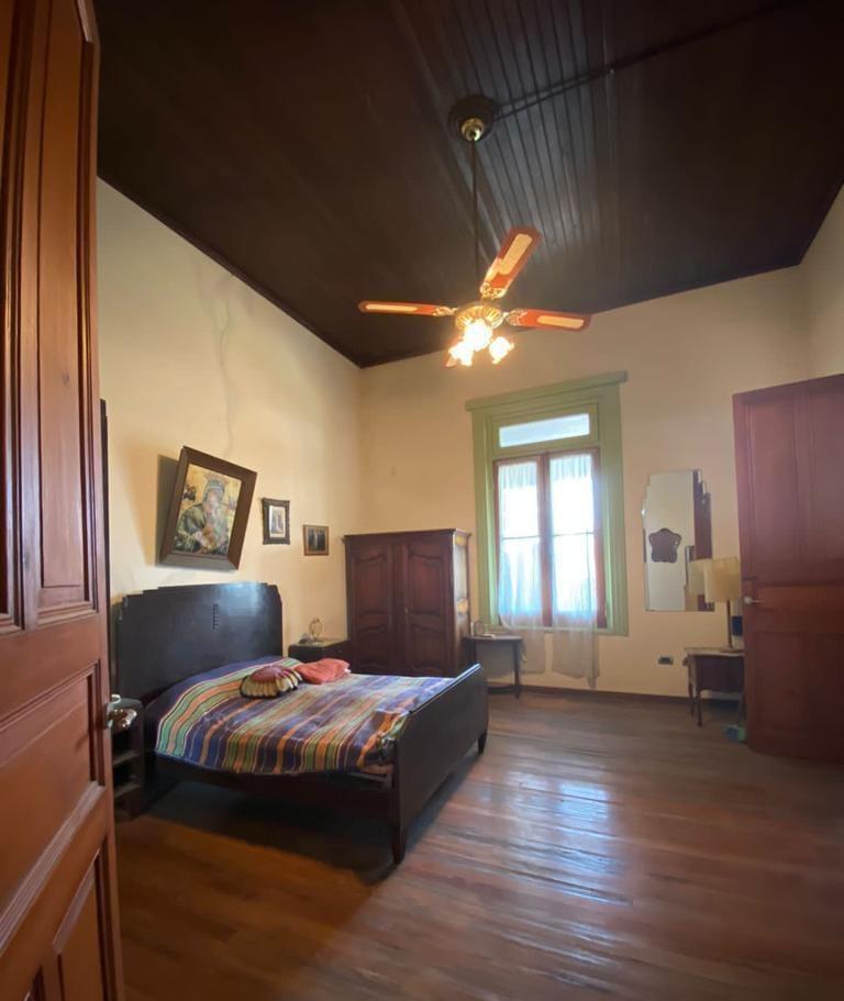 Casona Más Dos Departamentos en Venta en El Centro de Marcos Paz Ideal Inversor 3