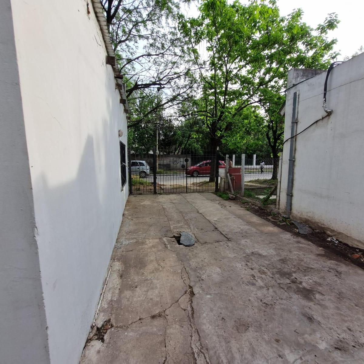Excelente Casa en Venta Sobre Salta Zona Recova, Marcos Paz 2