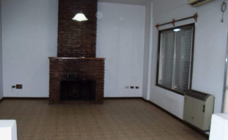 Local con Viviendas y Oficina en Venta en Marcos Paz Centro Ideal Inversor 3