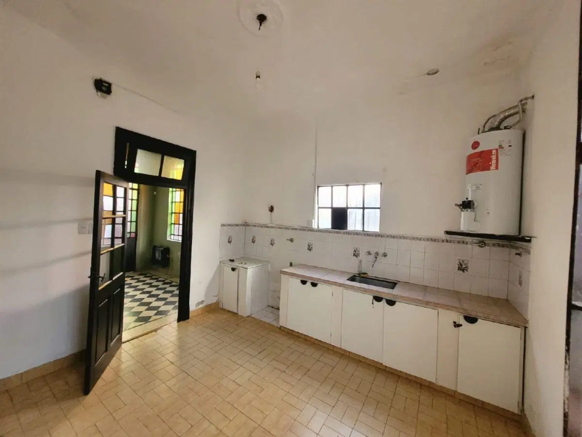 Alquiler Departamento de tres ambientes -Azopardo al 100 (Remedios de Escalada) Lanús 2