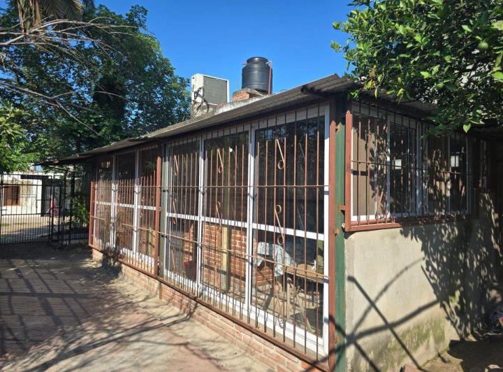 VENTA CASA CON DEPTO INDEPENDIENTE TERMAS RIO HOND 4