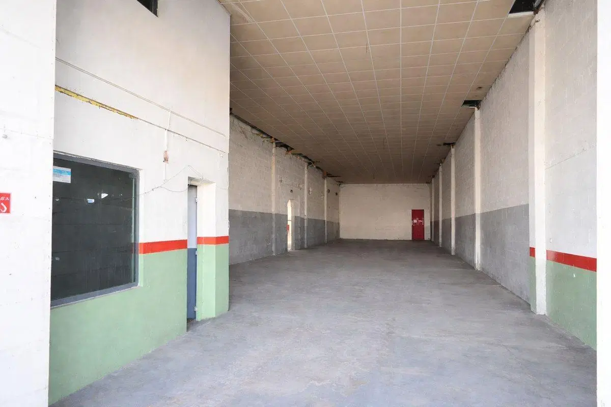 En Venta Galpones Estratégicos sobre Av. Libertad. 2