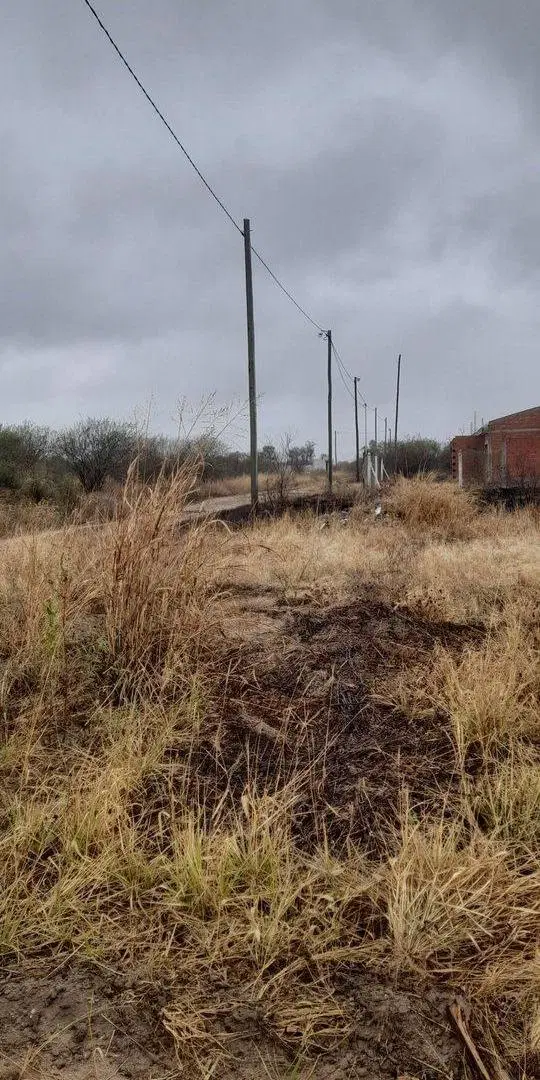 Venta de 2 Lotes Linderos en  La Bajada, La Banda, 3