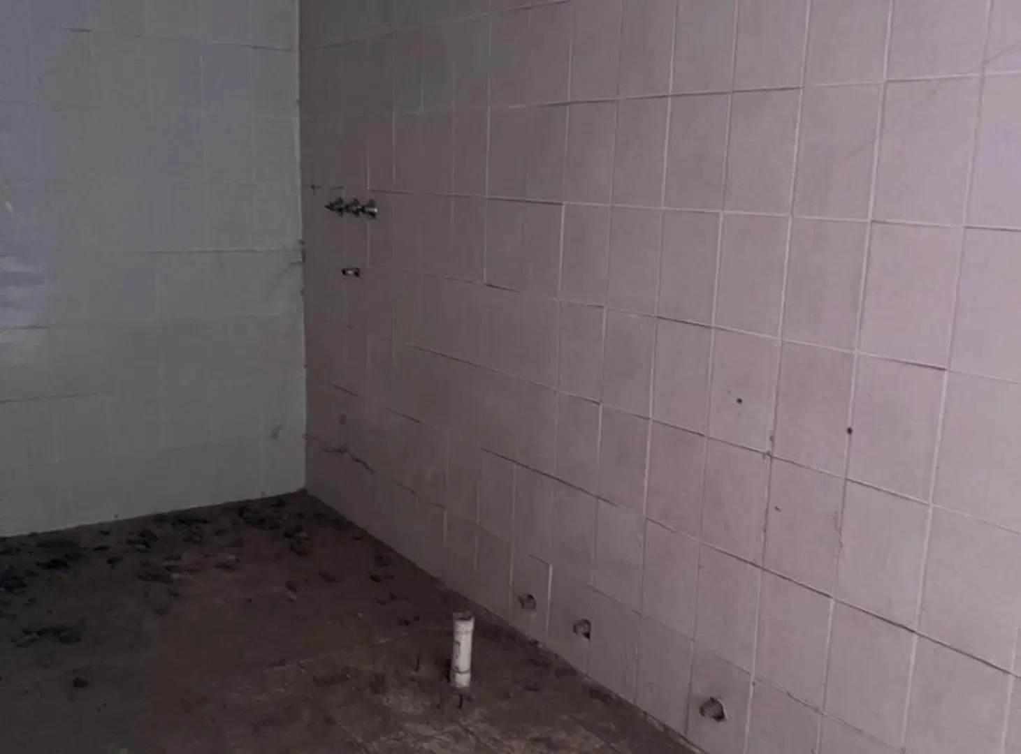VENTA DE HOTEL ALOJAMIENTO A REFACCIONAR, ZANJÓN. 4