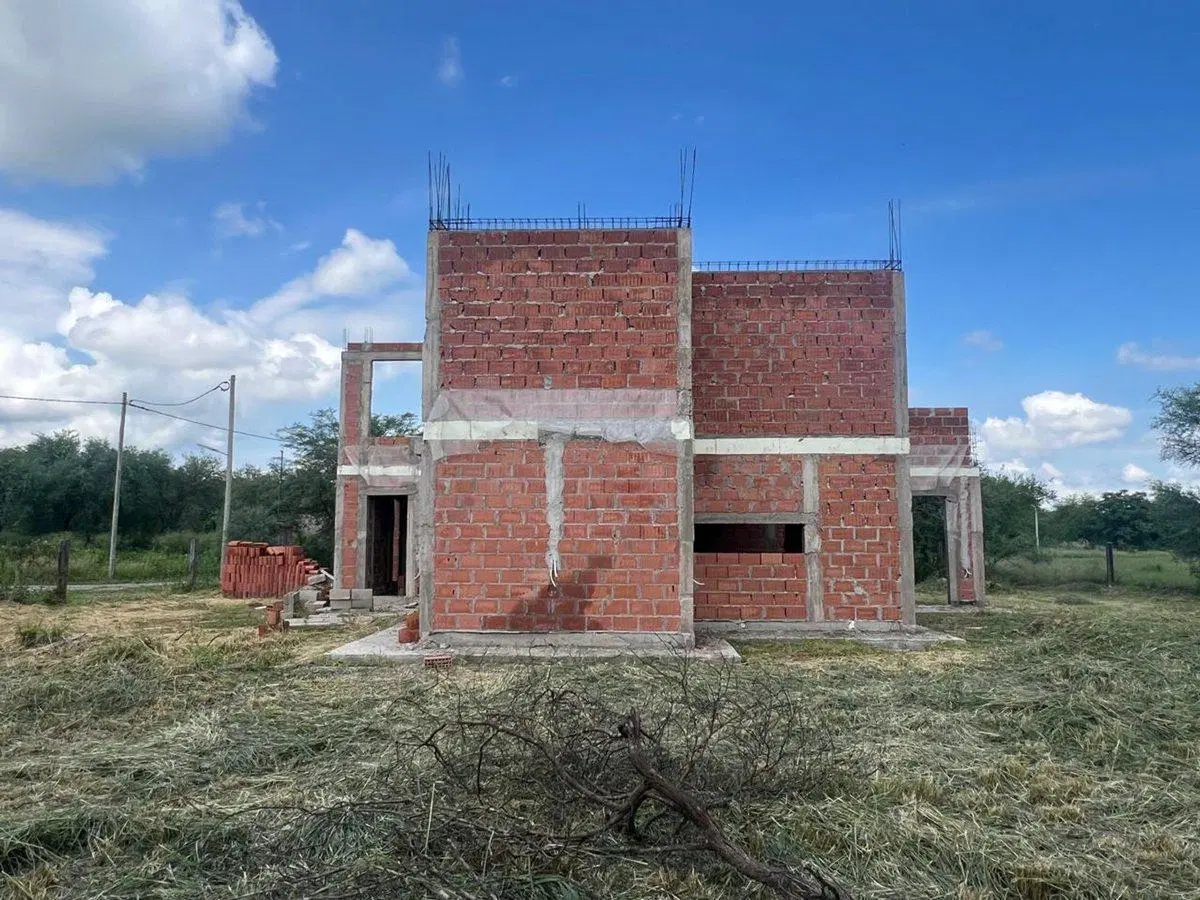 VENTA CASA EN CONSTRUCCION B° PRIVADO ENEA 2