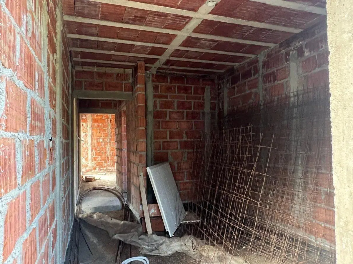 VENTA CASA EN CONSTRUCCION B° PRIVADO ENEA 3