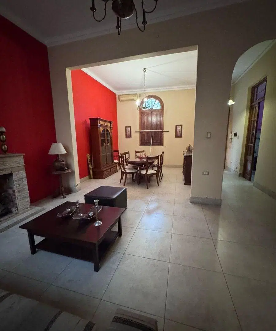 IMPORTANTE CASA EN VENTA - AV. MORENO (S) AL 700 2