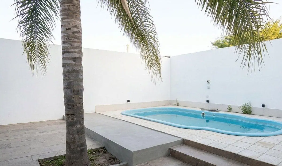 Casa B°San Fernando: 2 Dorm, Cochera, SUM y Pileta 4
