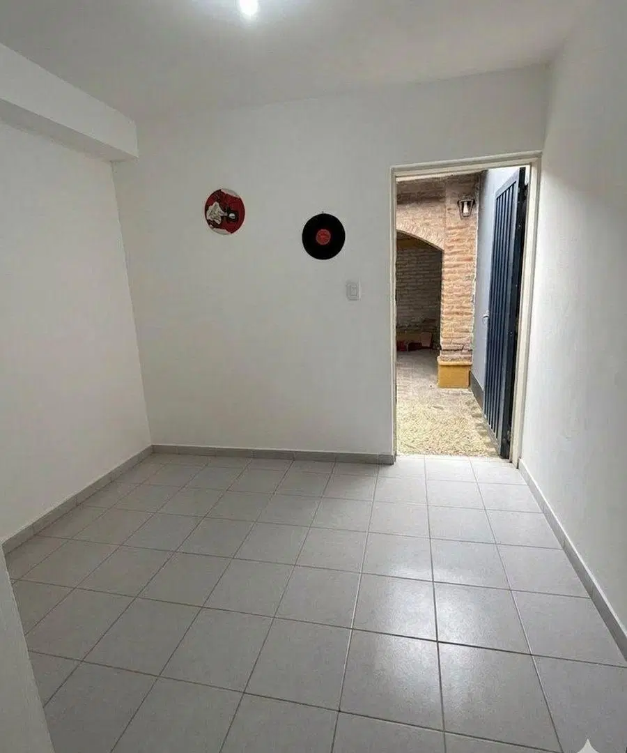 VENTA DE DUPLEX (BARRIO ULLUAS) 3