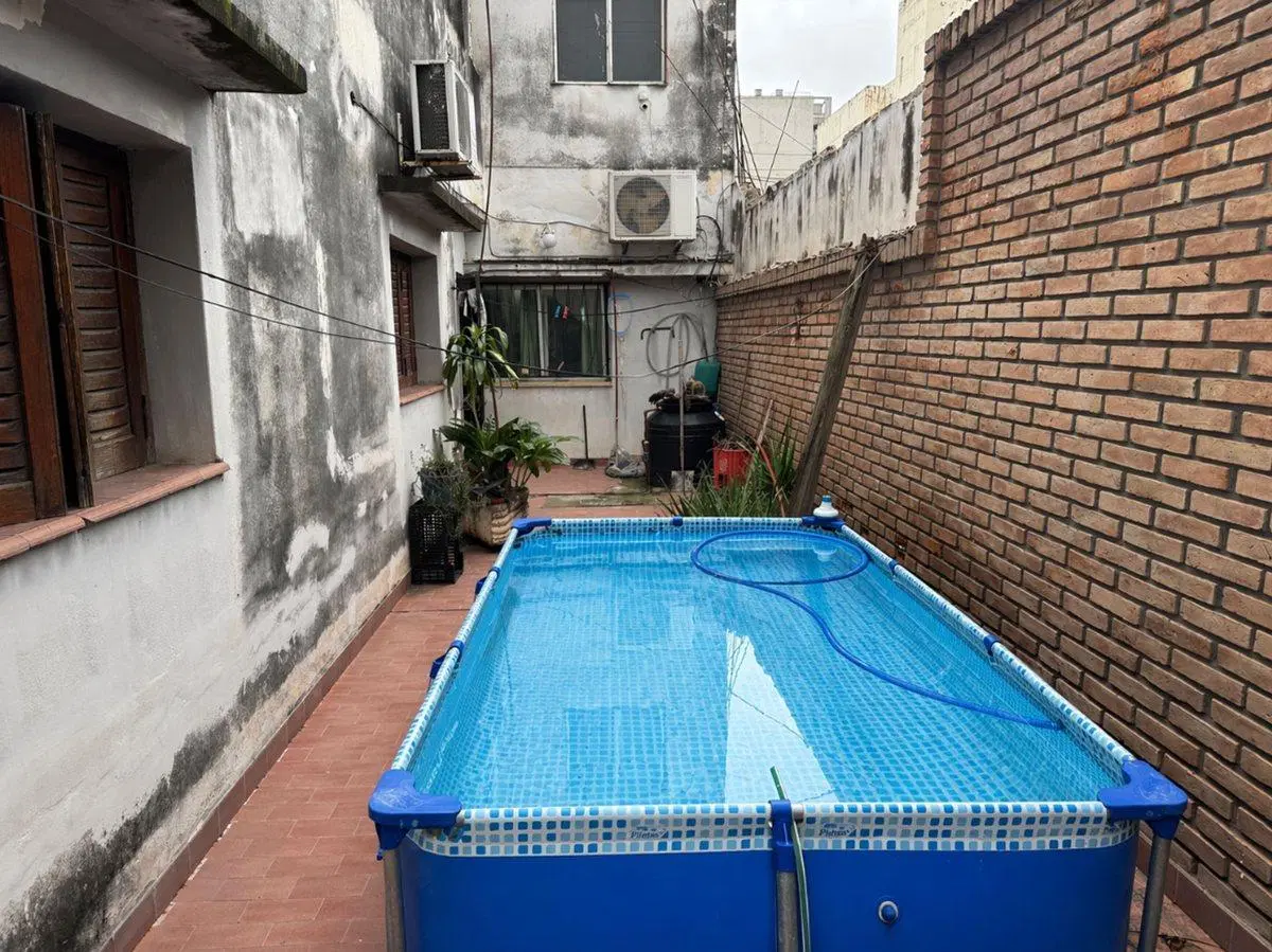 Venta de casa en Roca (S) casi esquina Mendoza 5