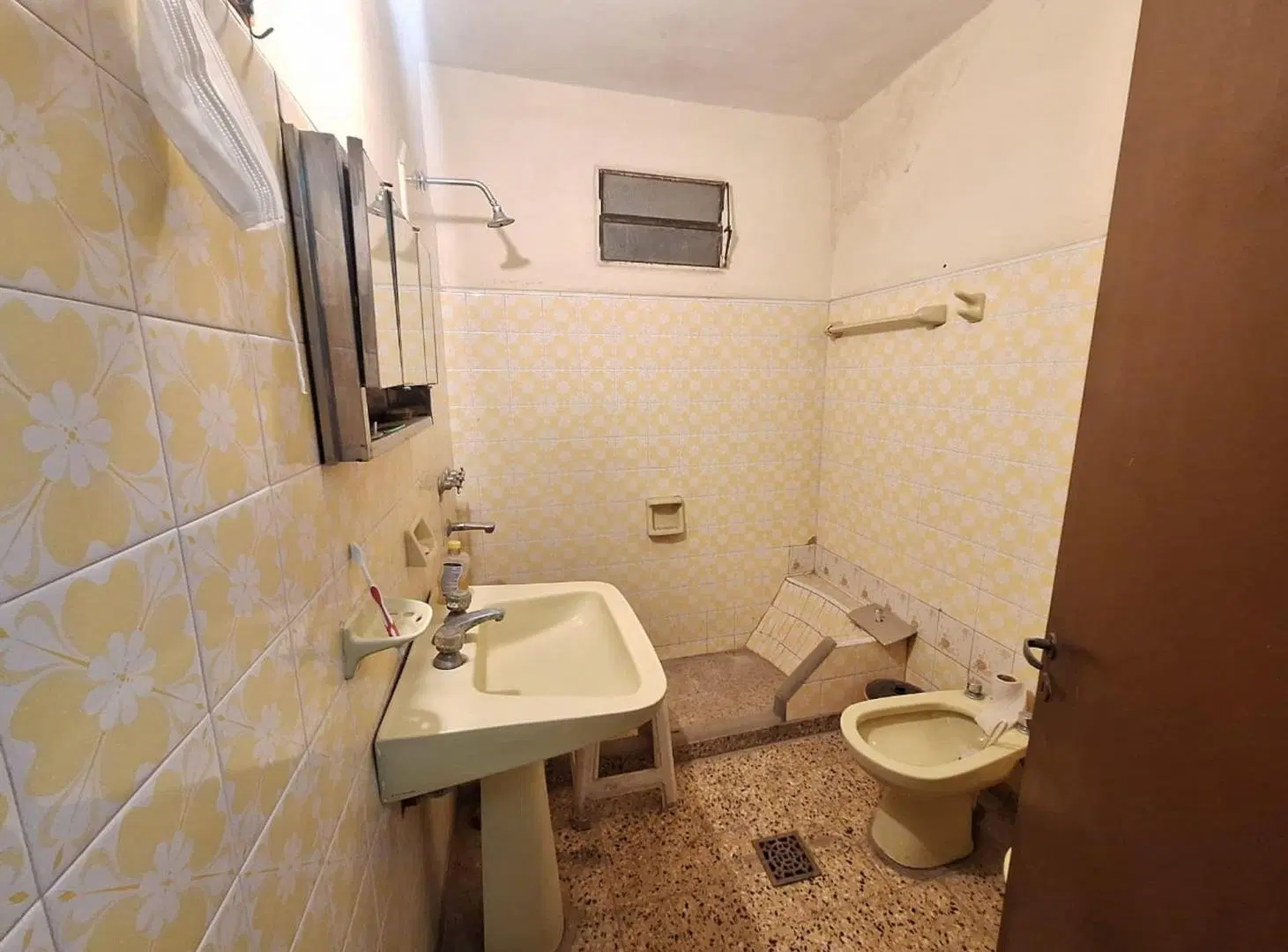 VENTA CASA A DEMOLER SOBRE AGUIRRE CASI VIAMONTE 3