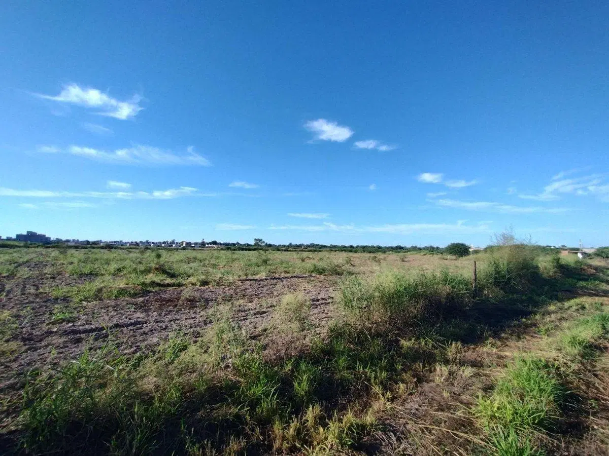 VENTA LOTE 25191,59 MTS2, TABLA REDONDA LA BANDA 2