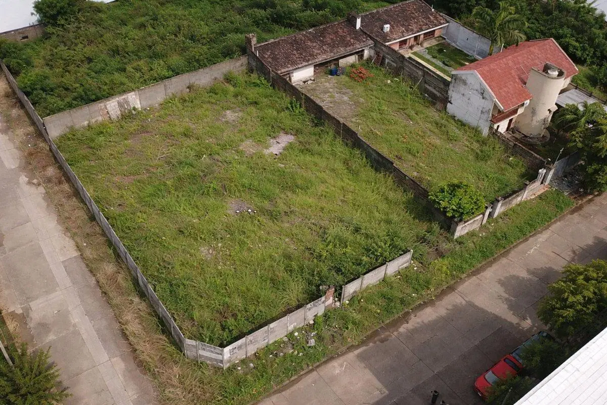 QUINCHO EN VENTA DE 412.5 M² ZONA UNSE. 5