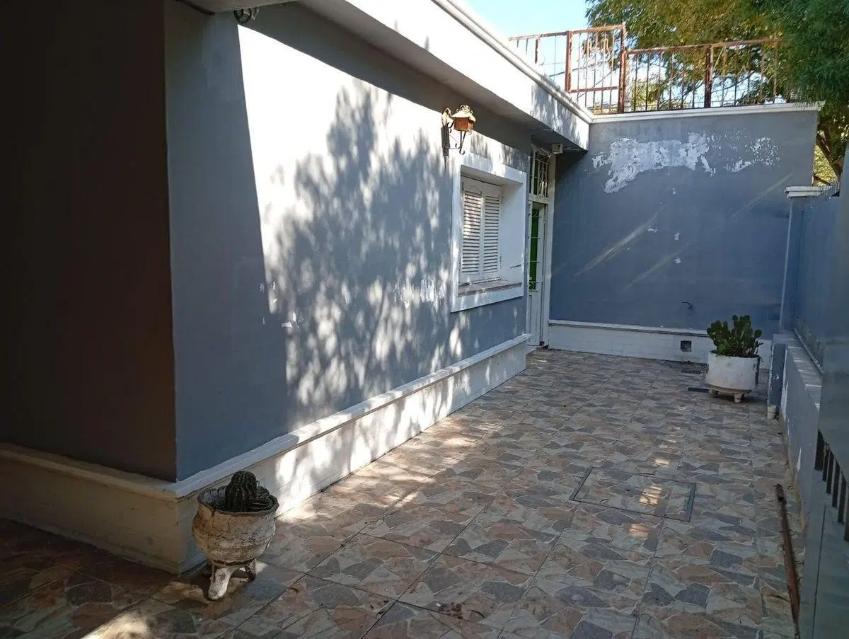 VENTA DE CASA DE 3 DORMITORIOS 4