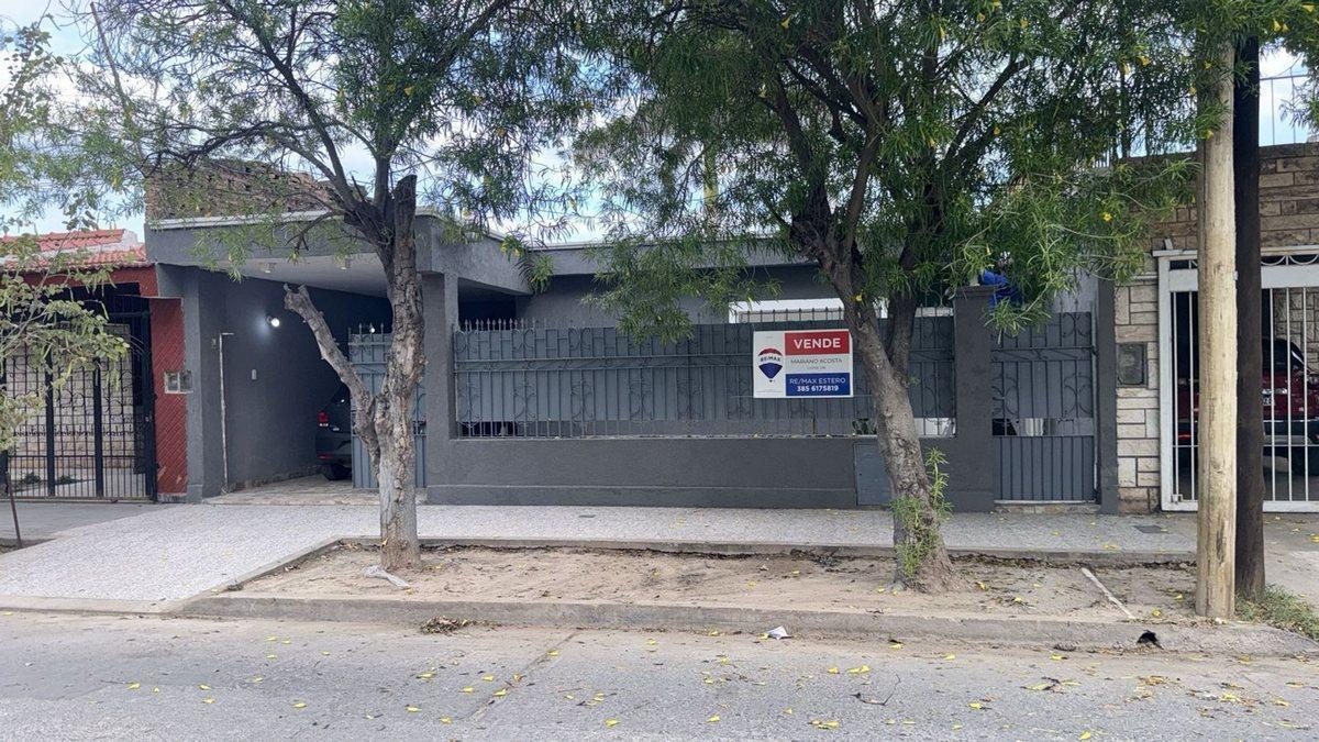 VENTA DE CASA DE 3 DORMITORIOS