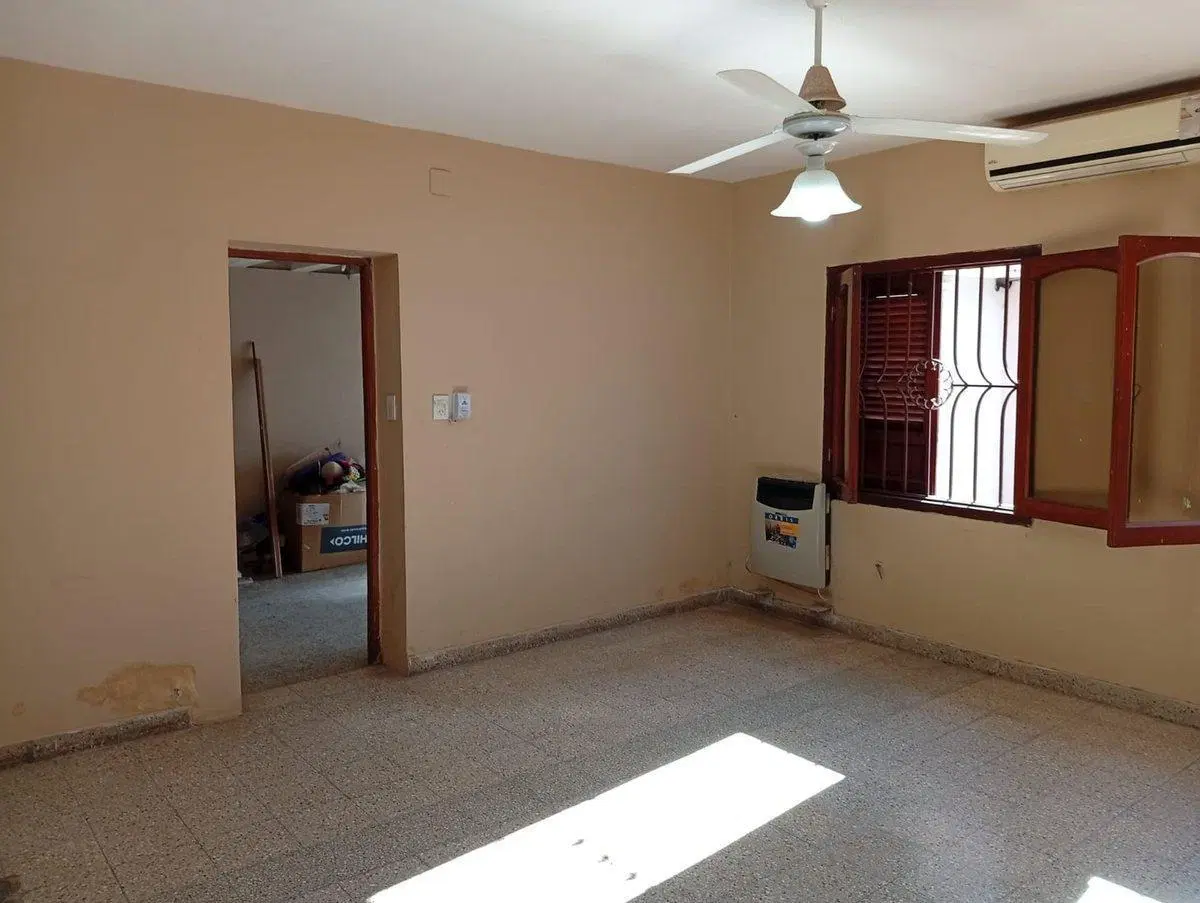 CASA EN VENTA DE 3 DORMITORIOS 3