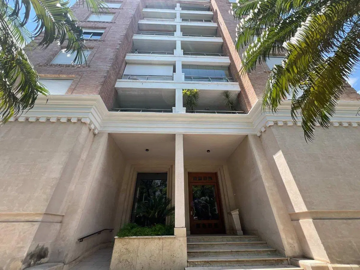DEPARTAMENTO DE CATEGORIA AV ROCA SUR 654 2