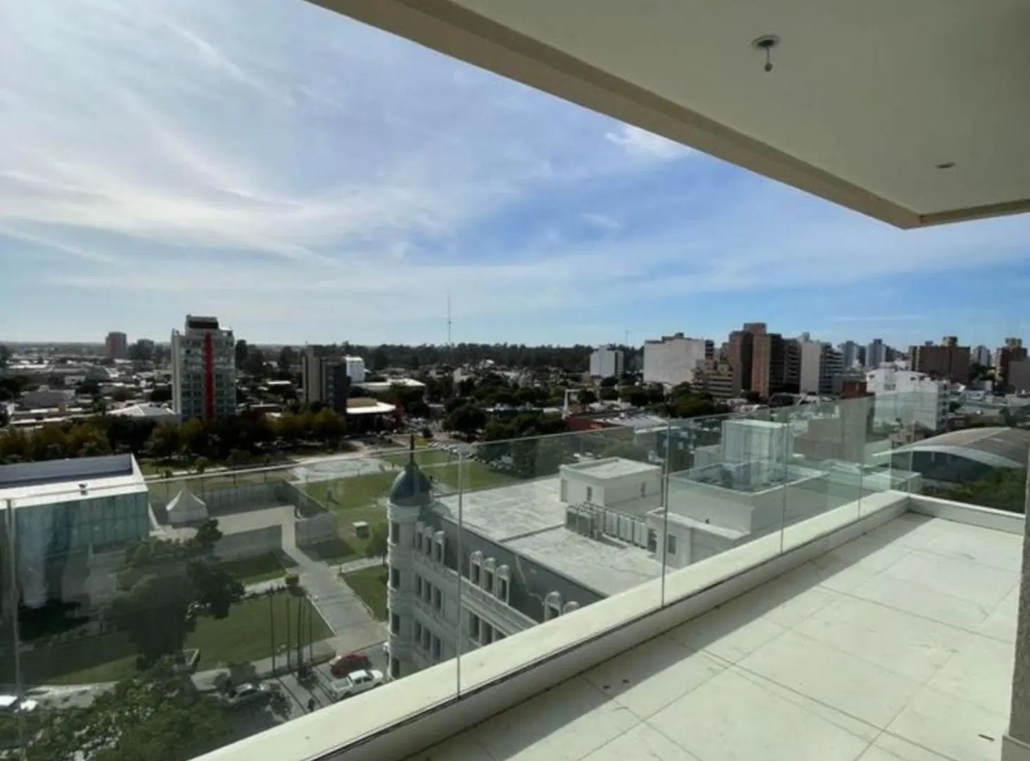 EDIFICIO FORUM TOWER, DPTO 2 DORM 5