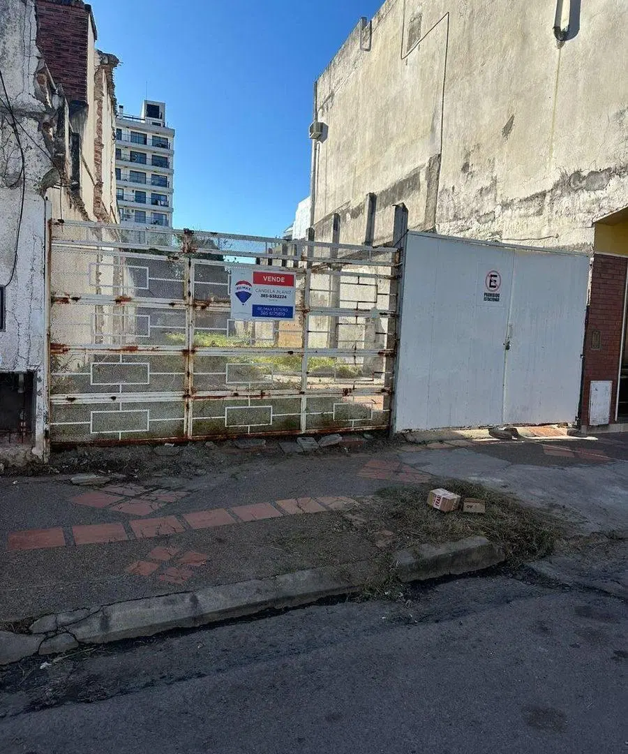 VENTA DE LOTE EN PLENO CENTRO 2