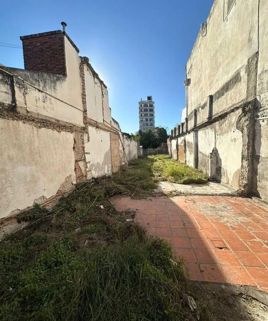 VENTA DE LOTE EN PLENO CENTRO 5