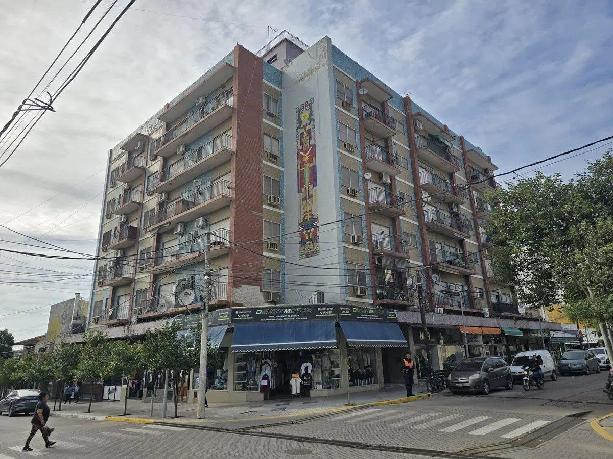 VENTA DEPARTAMENTOS CÉNTRICOS-TERMAS DE RIO HOND0 4