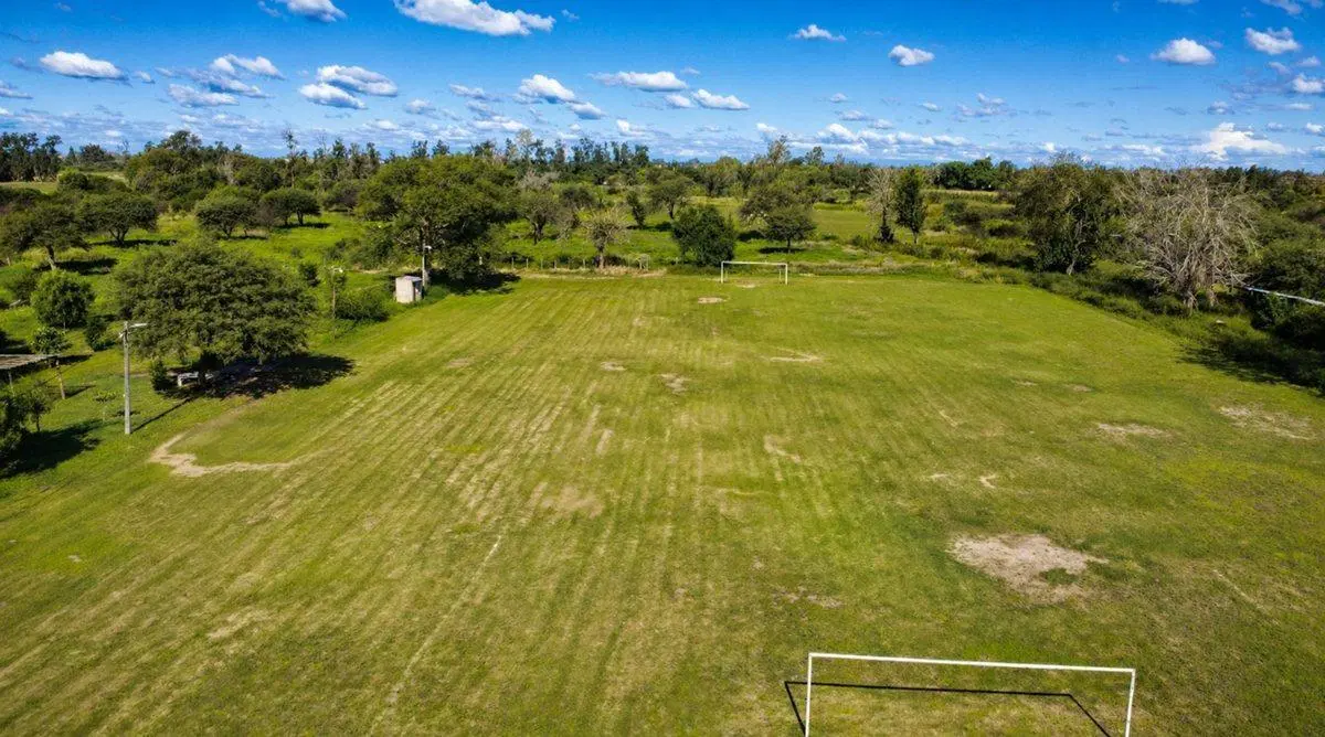 EN VENTA QUINTA 4.6 ha. CON CANCHAS Y PILETA. 3