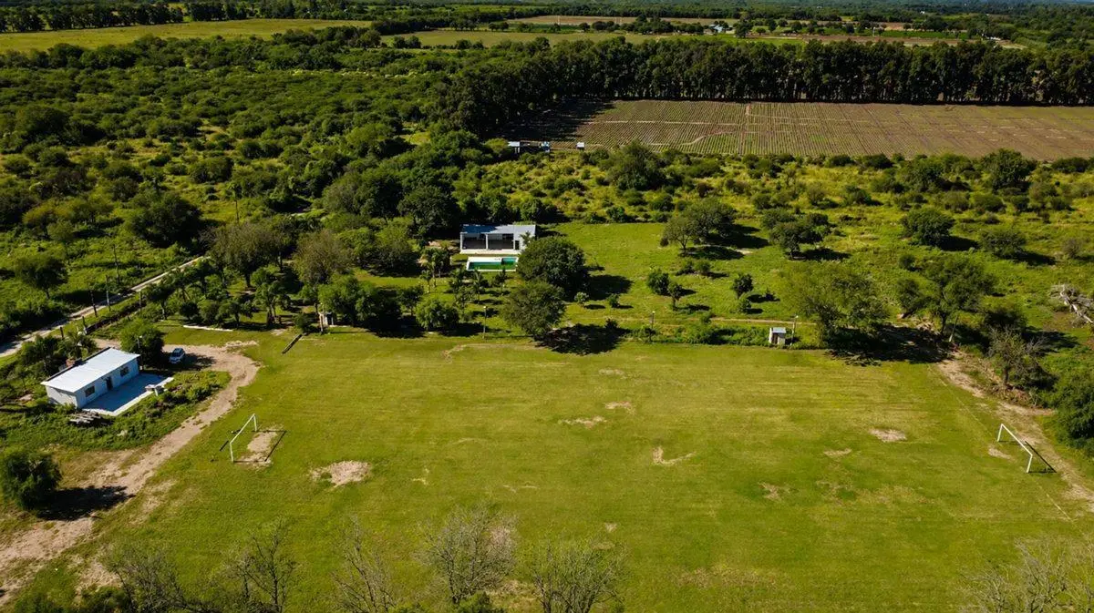 EN VENTA QUINTA 4.6 ha. CON CANCHAS Y PILETA. 2