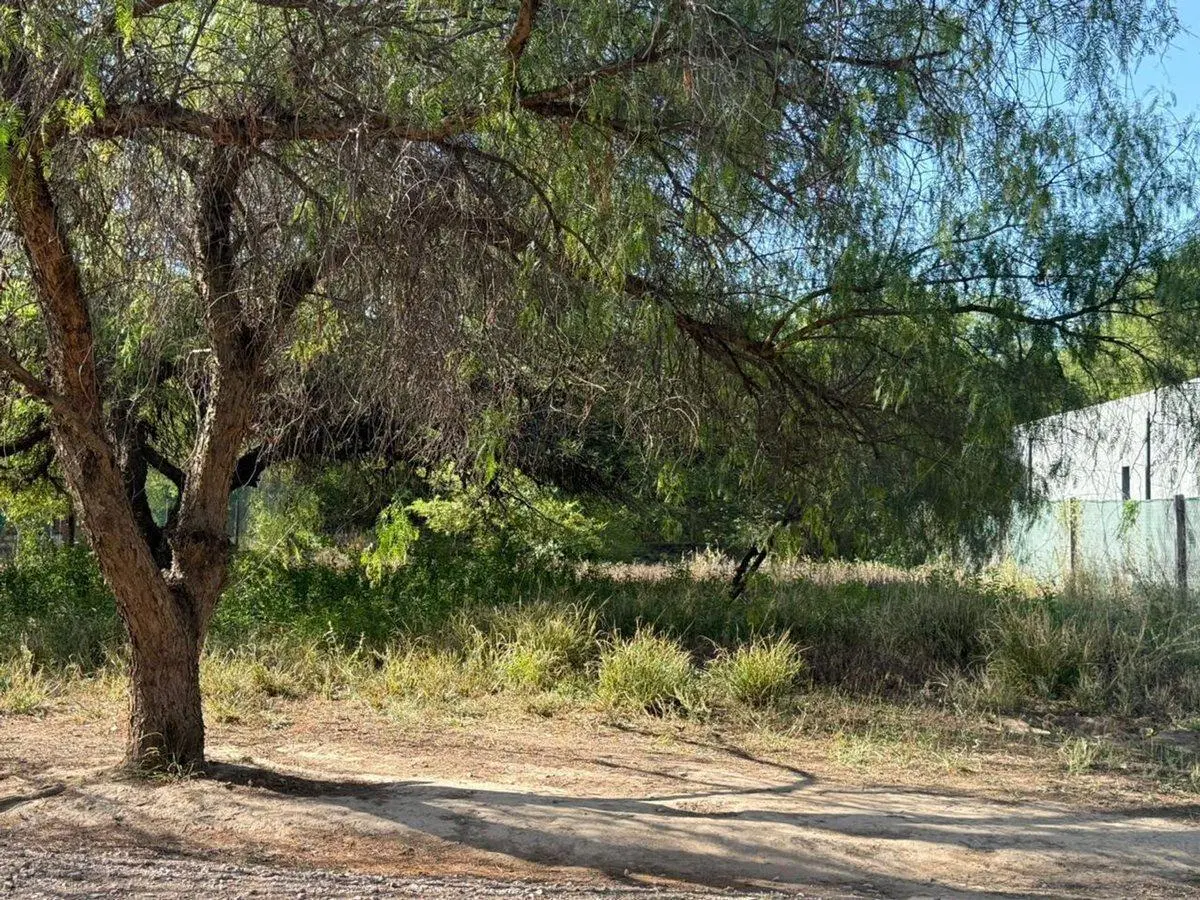VENDO LOTE EN BARRIO PRIVADO LA SERENA 3