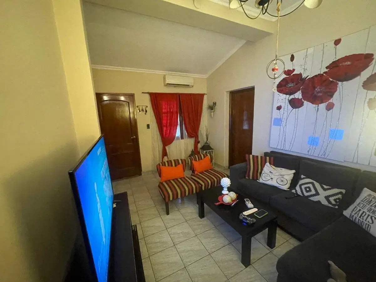 CASA EN VENTA - BARRIO CENTENARIO 5