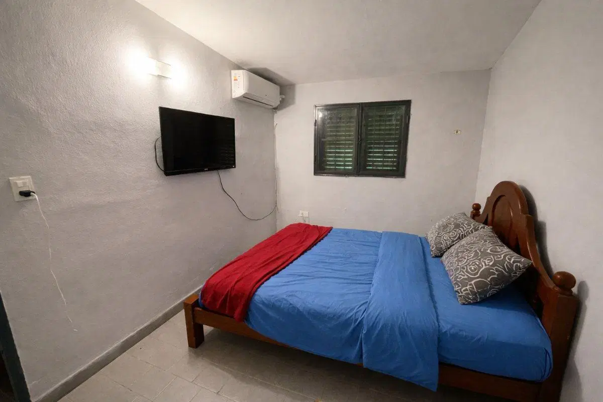 CASA EN VENTA - BARRIO VINALAR- 3 DORMITORIOS 3