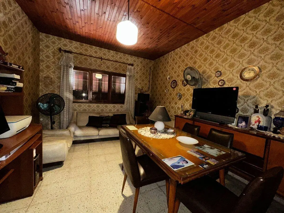 VENTA DE CASA PELLEGRINI Y ROCA 3
